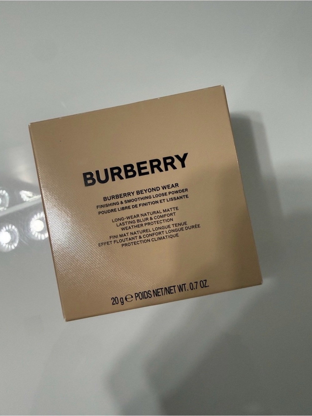 Burberry Beyond Wear Finishing and Smoothing Loose Powder - Picture 2 of 3